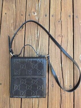 Gucci Black Leather Embossed Shoulder Crossbody Messenger Bag